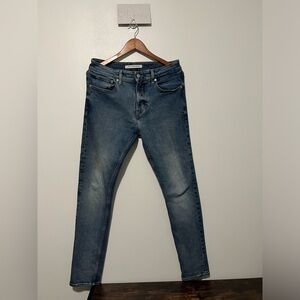 Calvin Klein Light wash Denim Skinny Jeans 32x32